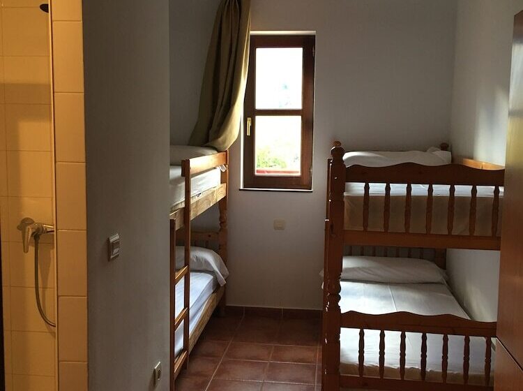 غرفة قياسية رباعية, Albergue Cabrales   Hostel