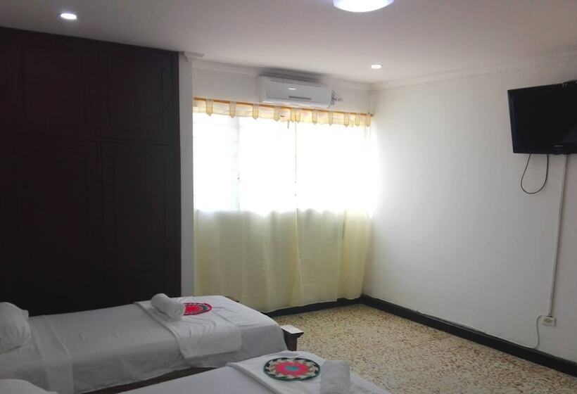 스탠다드 룸, Hostal Liwa Kashi