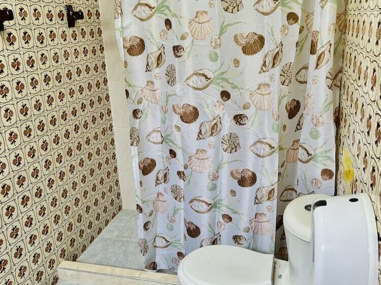 스탠다드 룸, Hostal Liwa Kashi