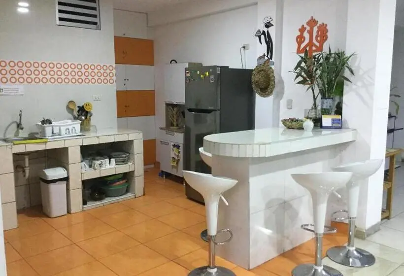 バス共有のスタンダードルーム, Paracas Backpackers House