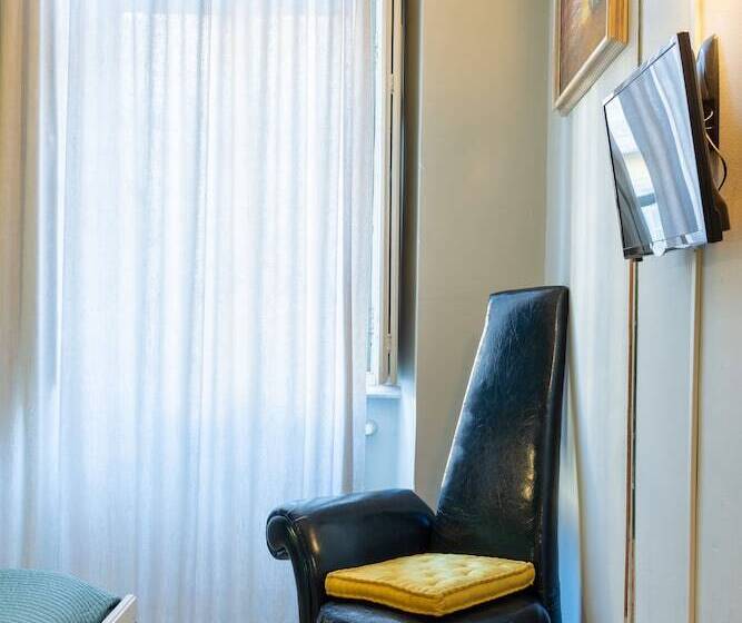 اتاق لوکس, B&b Central Station