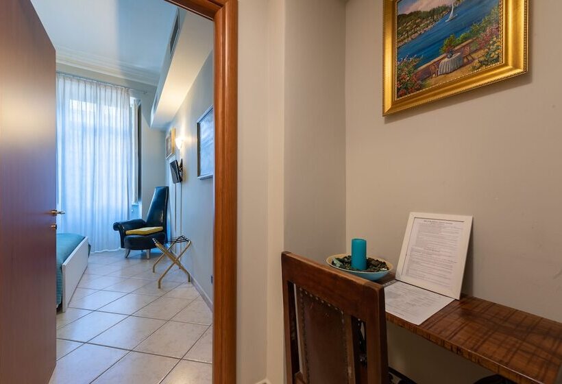 اتاق لوکس, B&b Central Station