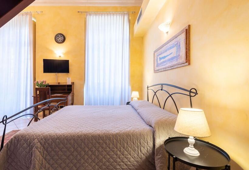 اتاق خانوادگی, B&b Central Station