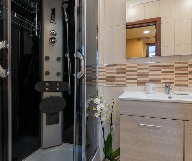 اتاق اکونومی یک تخته, B&b Central Station