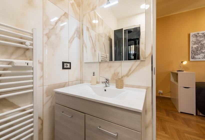 اتاق لوکس یک تخته, B&b Central Station