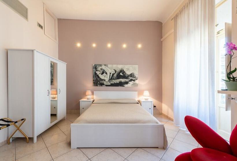 اتاق راحتی سه تخته, B&b Central Station