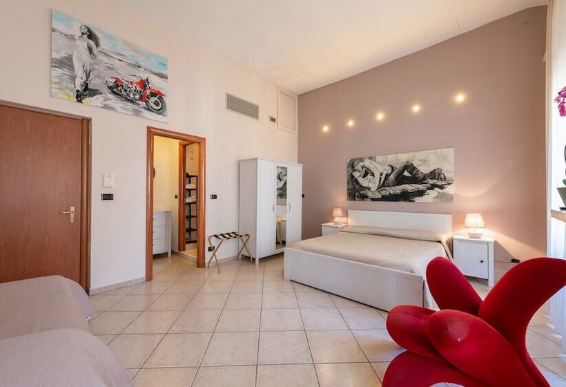 اتاق راحتی سه تخته, B&b Central Station