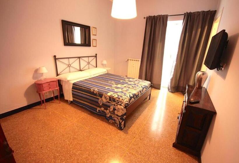 اتاق استاندارد, B&b I Portici Di Sottoripa