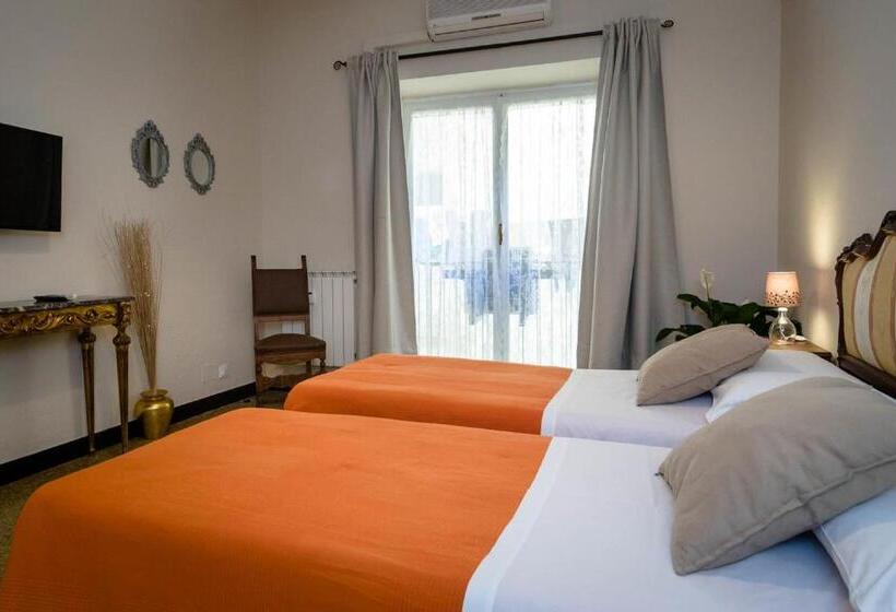 Standard room with outdoor bath, B&b I Portici Di Sottoripa