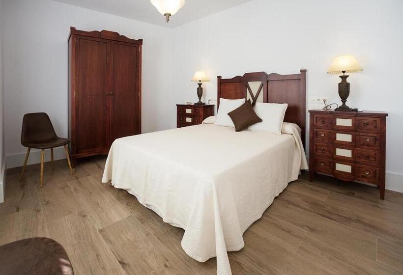 חדר דלוקס לשלושה, Nuevo Monteftur