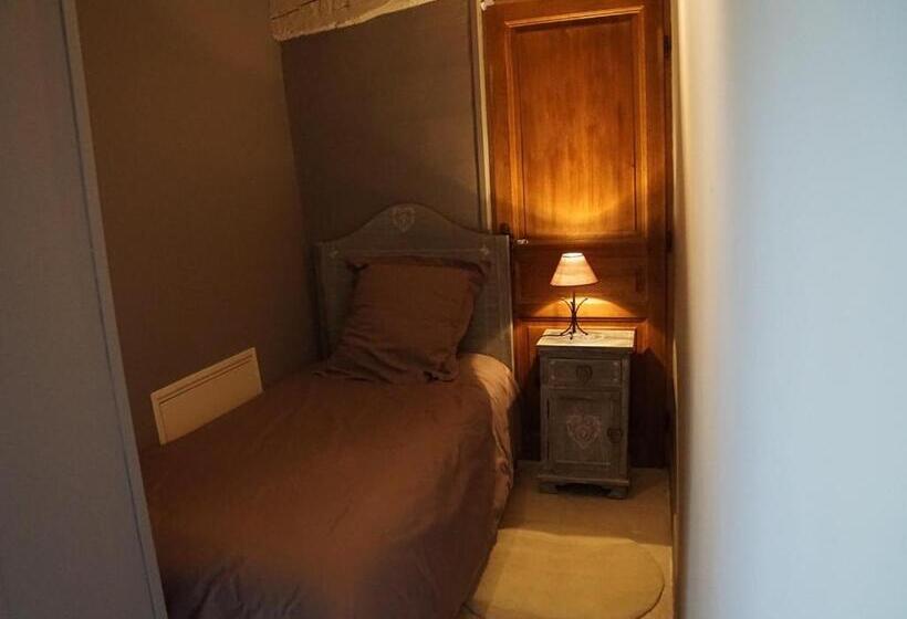 اتاق لوکس سه تخته, Moulin Notre Dame