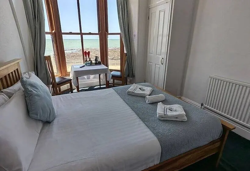 オーシャンビュースーペリアールーム, Cardigan And Celtic Bay Guest House