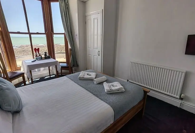 オーシャンビュースーペリアールーム, Cardigan And Celtic Bay Guest House