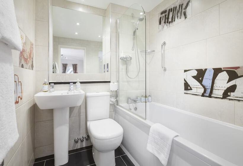 スタンダードルーム, Hawksmoor Guest House