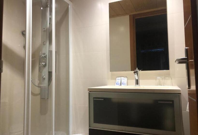 Номер Стандарт, Hostal Piteus