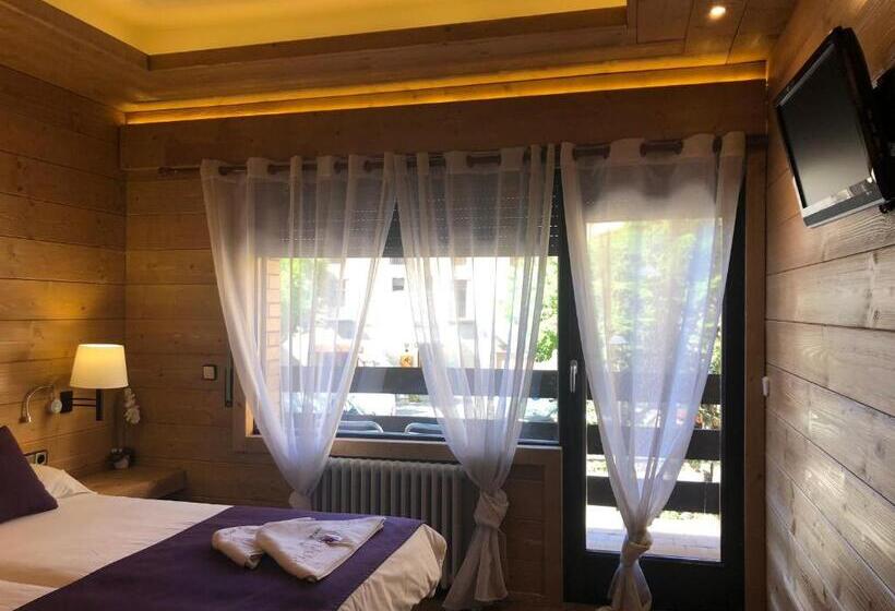 스탠다드 룸, Hostal Piteus