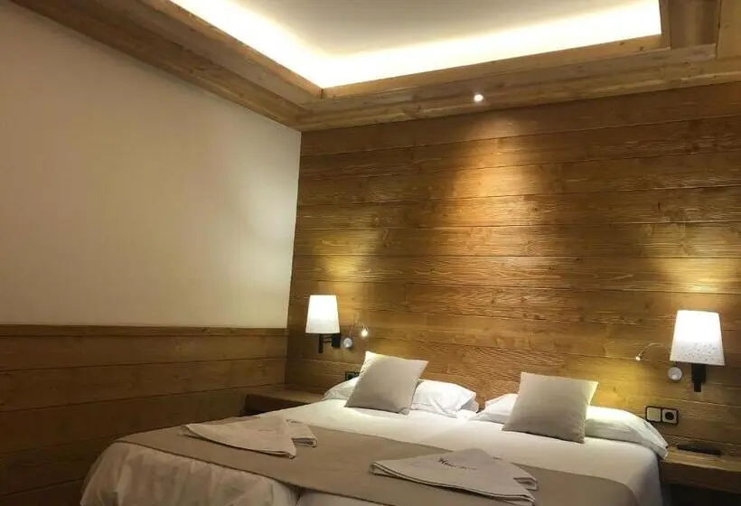 Standard Kolmen Hengen Huone, Hostal Piteus