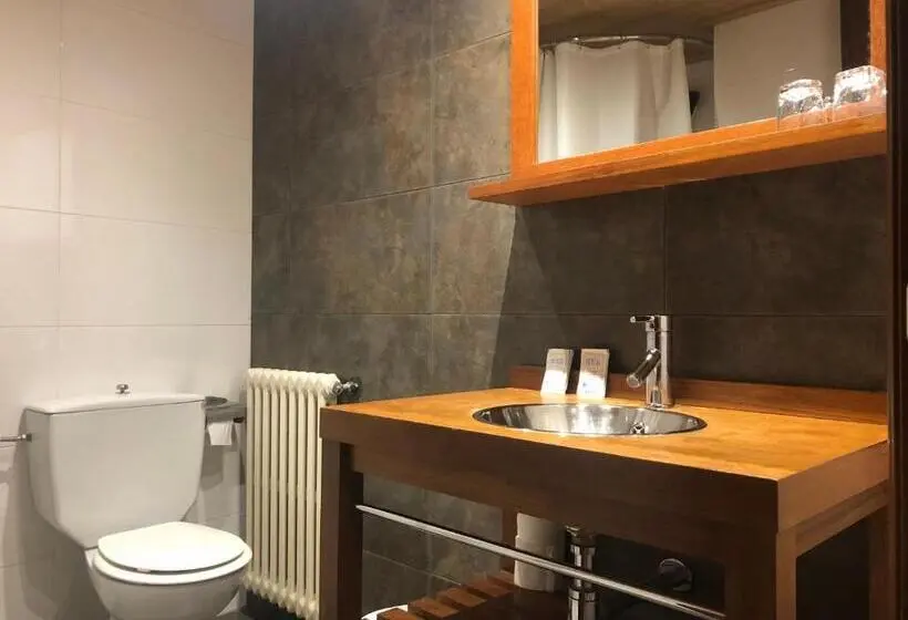 Standard Kolmen Hengen Huone, Hostal Piteus