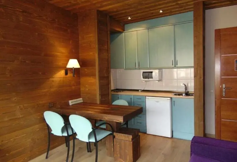 Huoneisto 1 Makuuhuone, Hostal Piteus