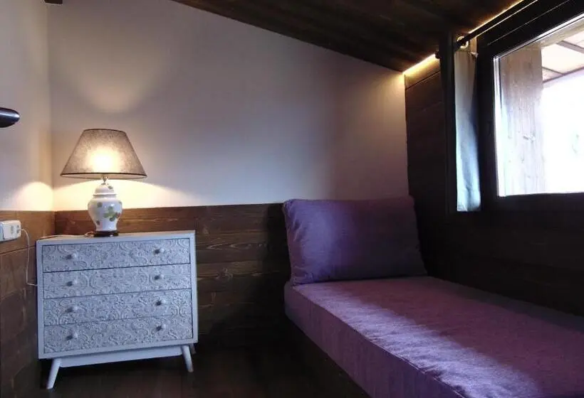 Huoneisto 2 Makuuhuonetta, Hostal Piteus