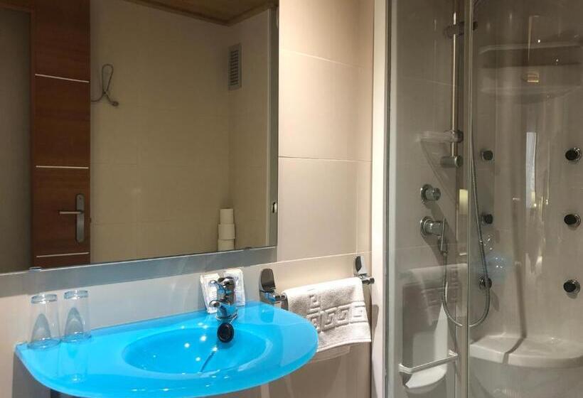 스탠다드 룸, Hostal Piteus