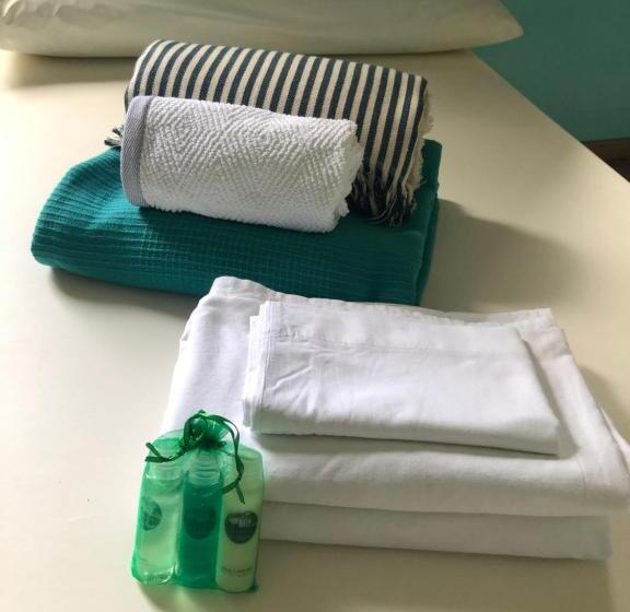 سرير فى غرفة مشتركه, Villa Palatina Superior Hostel