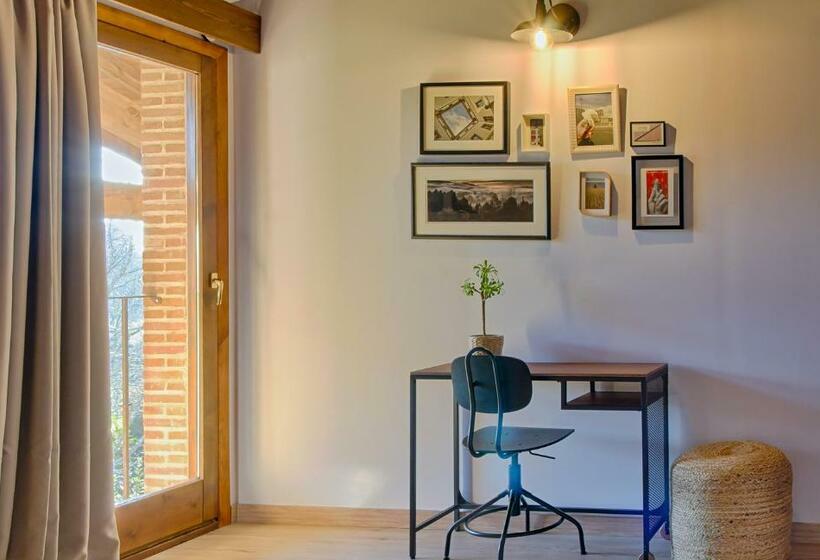 اتاق استاندارد, Sabina