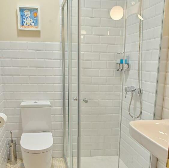 اتاق استاندارد, Sabina