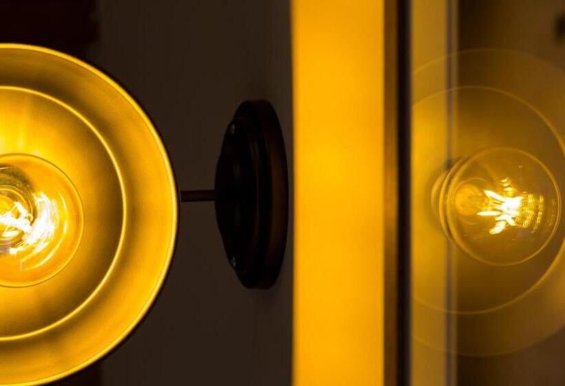 اتاق سوپریور, Sabina