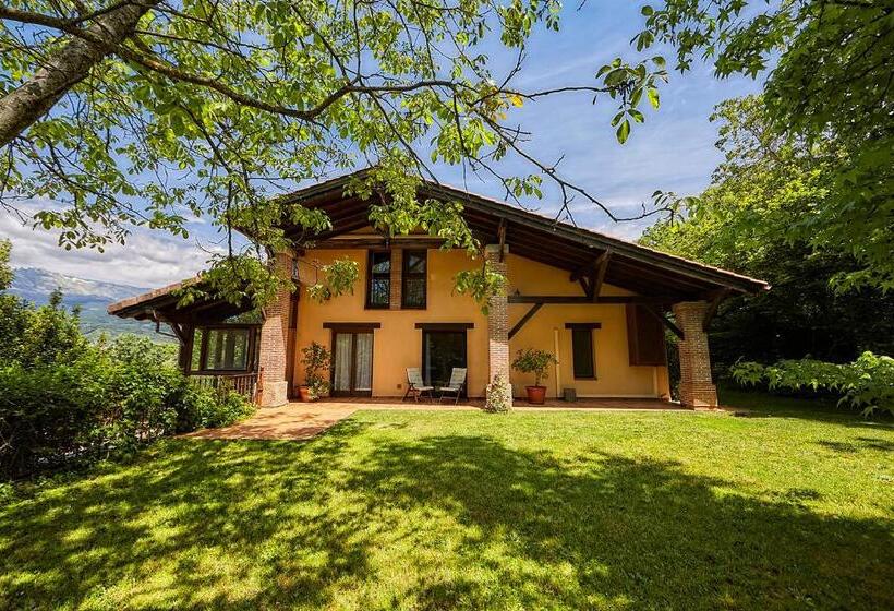 اتاق استاندارد, Sabina