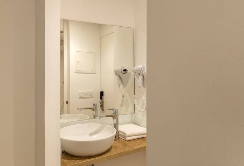 غرفة قياسية, Semprefisterra