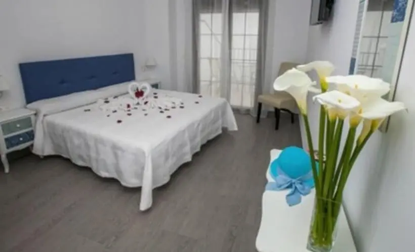 اتاق استاندارد سه نفره, Hostal Boutique Bajamar