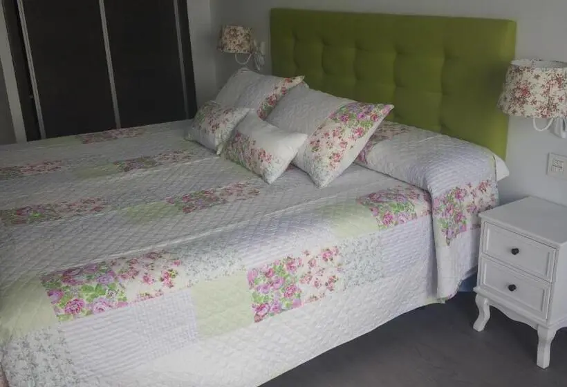 اتاق استاندارد سه نفره, Hostal Boutique Bajamar