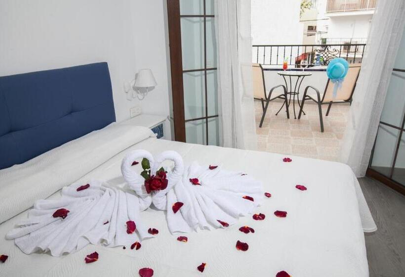 Четырехместный Номер Стандарт, Hostal Boutique Bajamar