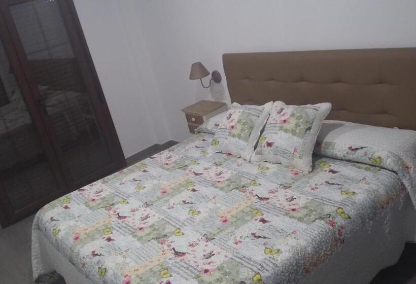 חדר סטנדרט לארבעה, Hostal Boutique Bajamar