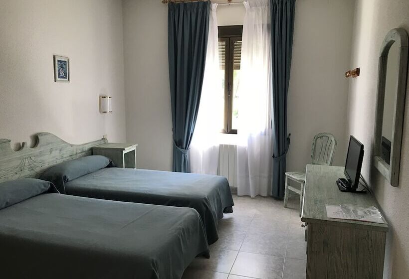スタンダードルーム, Complejo Turistico Baños Del Robledillo