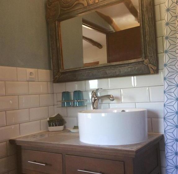 اتاق لوکس با بالکن, Los Cuatro Vientos B&b