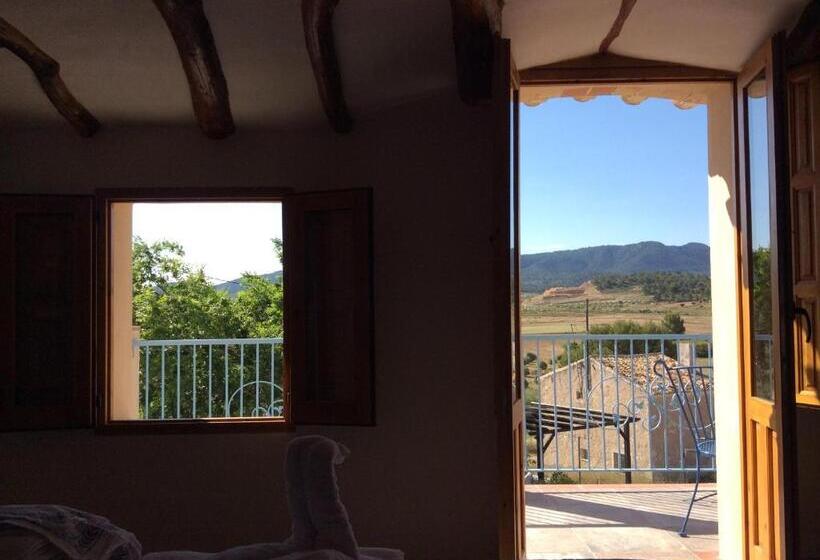 اتاق لوکس با بالکن, Los Cuatro Vientos B&b