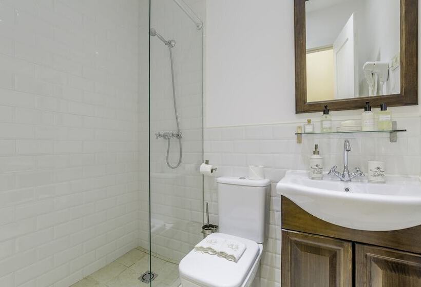 اتاق لوکس با بالکن, Oriente Palace Apartments