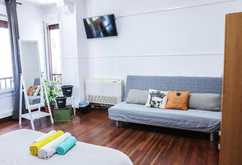 Economy-Vierbettzimmer mit Gemeinschaftsbad, Kasa Ronda   Adults Only