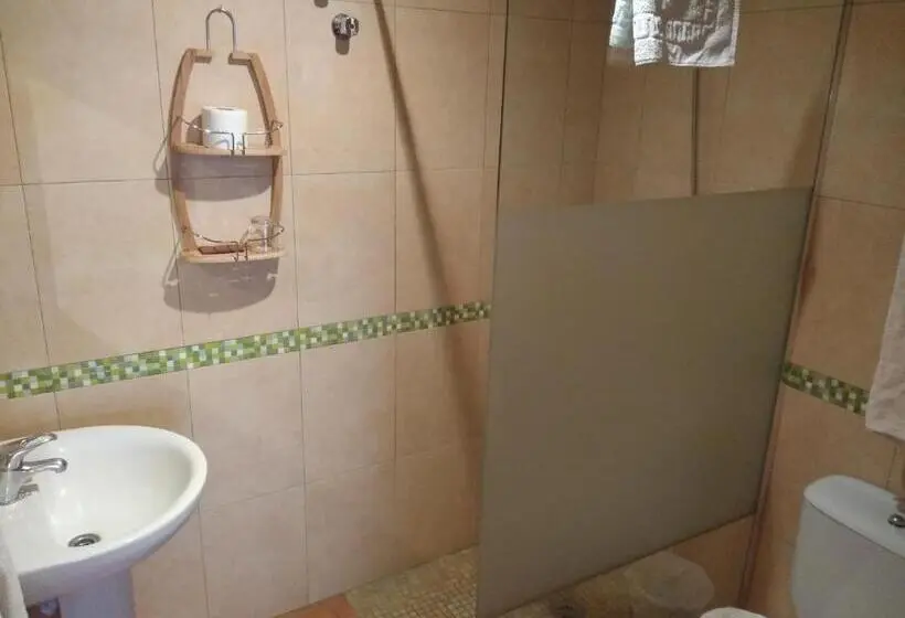 エコノミールーム, Hostal Avenida