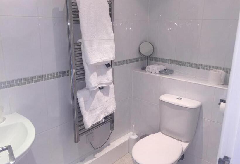 キングサイズベッドのスイートルーム, Gretenham B&b