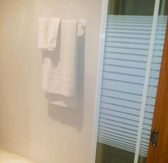 이코노미 싱글 룸, Hostal Europa