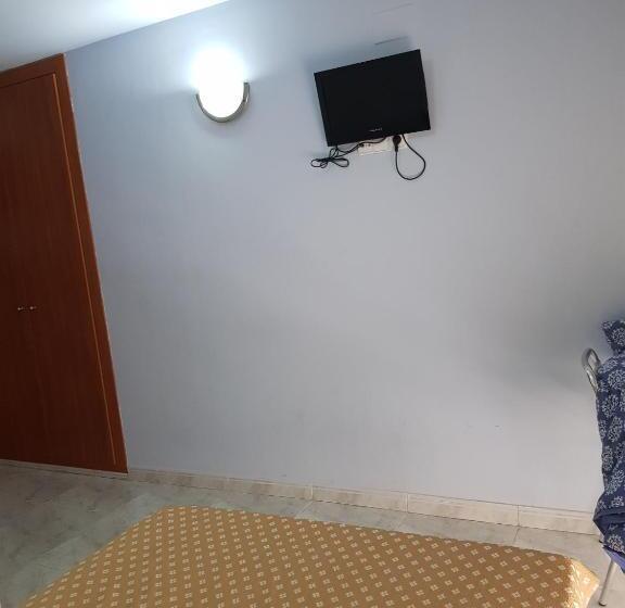 اتاق استاندارد, Hostal Europa