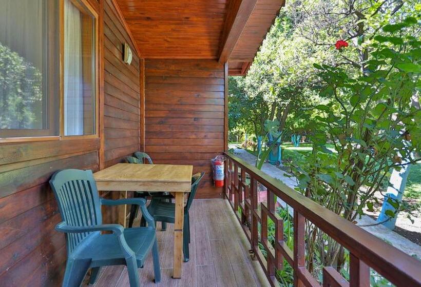 בקתה סטנדרטית, Cinderella Pansiyon