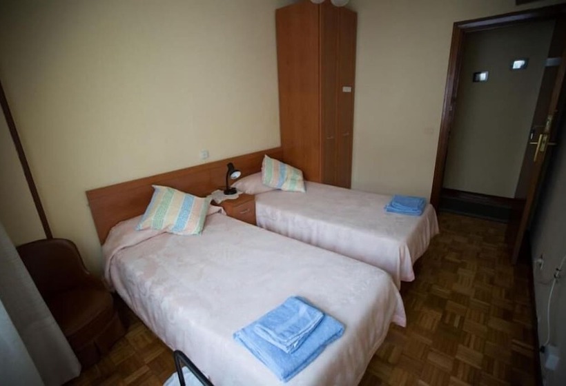 Номер Стандарт Совместная Ванная, Pensión Mari Asun