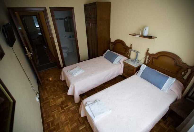 Номер Стандарт, Pensión Mari Asun