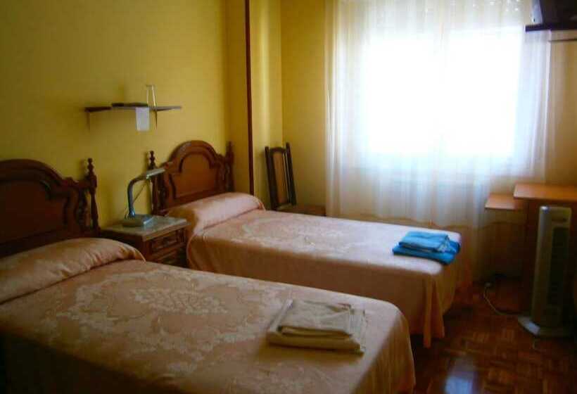 Номер Стандарт, Pensión Mari Asun