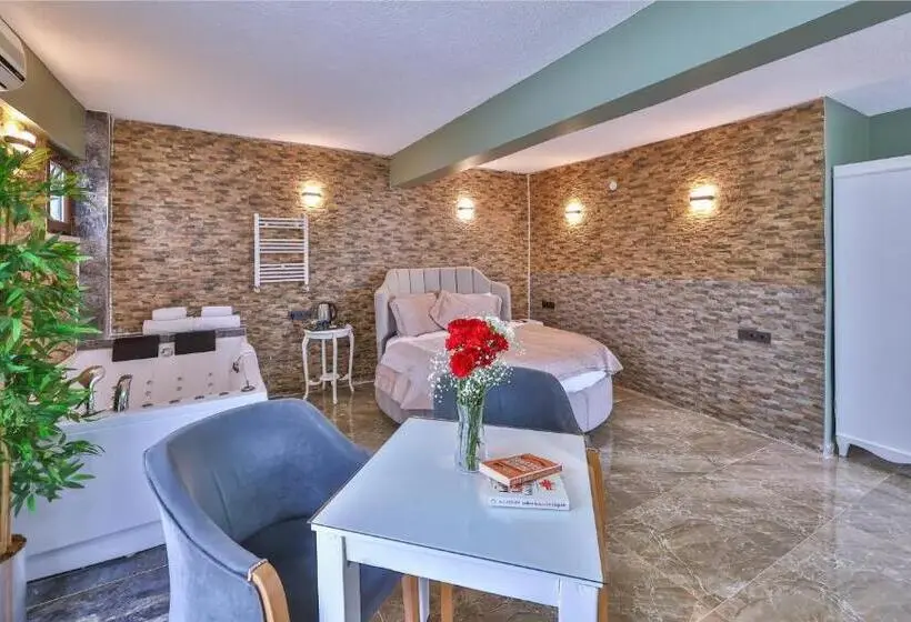 オーシャンビューデラックスルームバルコニー付き, Agva Teras Garden Hotel & Bungalow