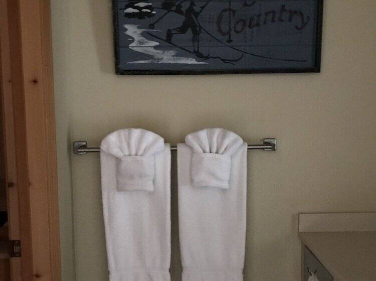 جناح ديلوكس, Mountain Lake Lodge